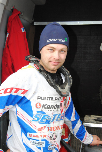 Mäntsälän Miko Mellin voitti yleiskilpailun, kun Nummisissa viimeksi vuonna 2012 ajettiin lumienduro.