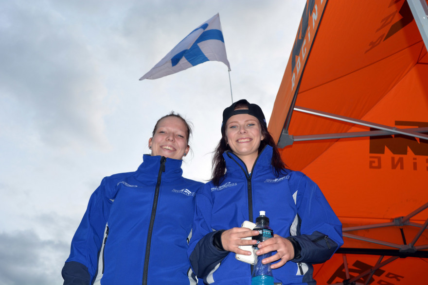 Julia Mattila (vas.) ja Hanna Reinola muodostavat Suomen naisten maajoukkueen.